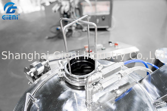 High Speed 50L Cosmetic Powder Mixer Machine With Oil Spraying Device